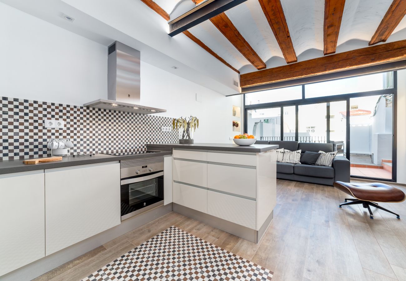 Apartamento en Valencia - CENTER-Luxurious 1BR, 1BA-Terrace, WI-FI, A/C 
