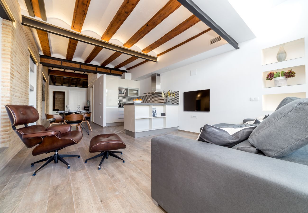 Apartamento en Valencia - CENTER-Luxurious 1BR, 1BA-Terrace, WI-FI, A/C 