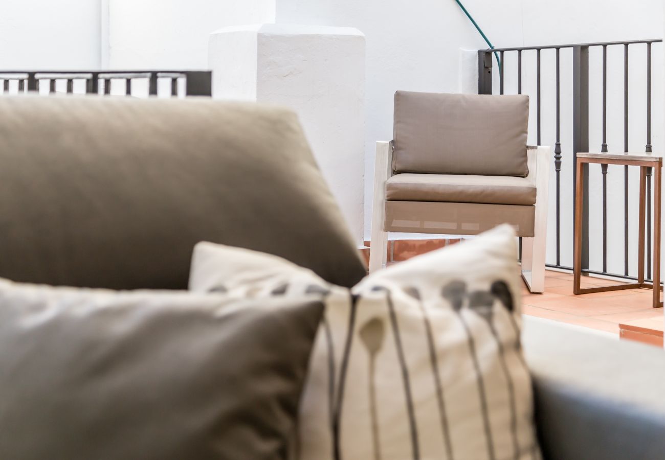 Apartamento en Valencia - CENTER-Luxurious 1BR, 1BA-Terrace, WI-FI, A/C 