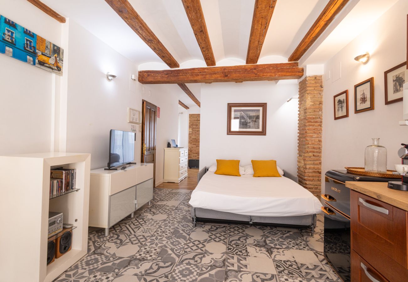 Apartamento en Valencia - Encantador Loft con Terraza | 4 Huéspedes | Ruzafa