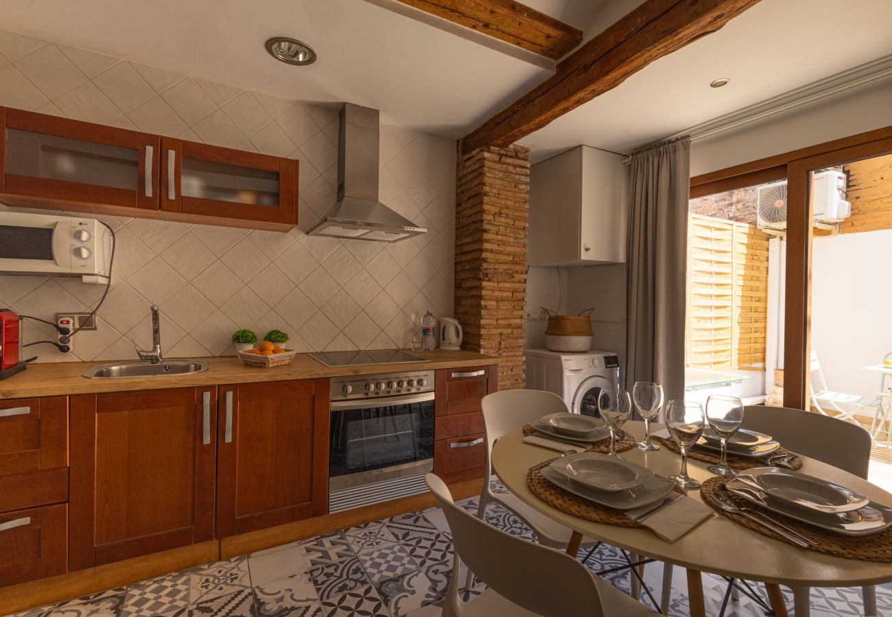 Apartamento en Valencia - Encantador Loft con Terraza | 4 Huéspedes | Ruzafa