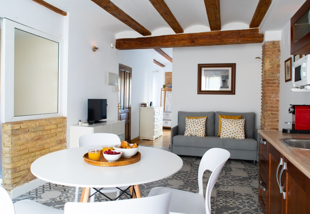 Apartamento en Valencia - Encantador Loft con Terraza | 4 Huéspedes | Ruzafa