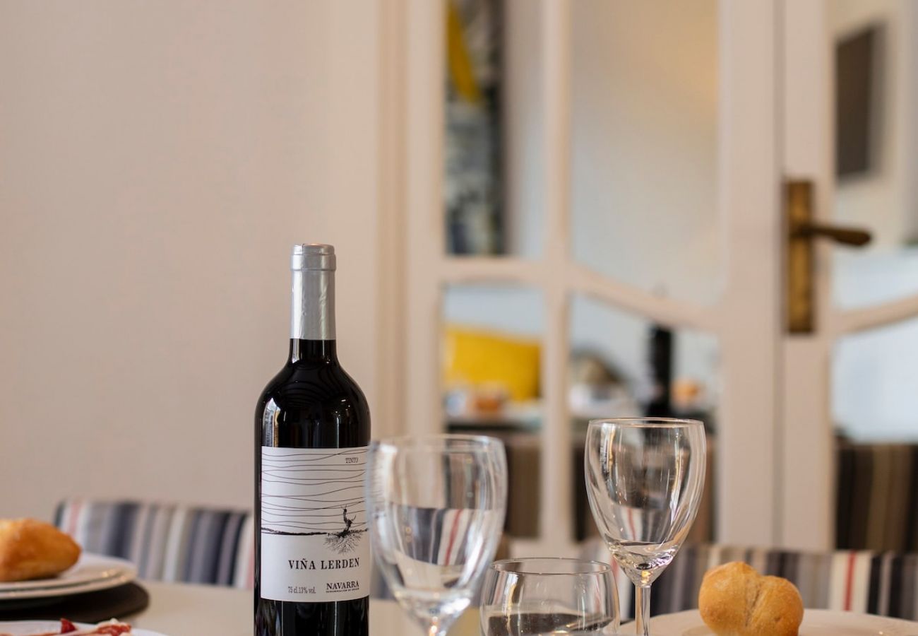 Apartamento en Valencia - Suite Casco Antiguo | 4 Viajeros | AC WiFi | Exclusivo