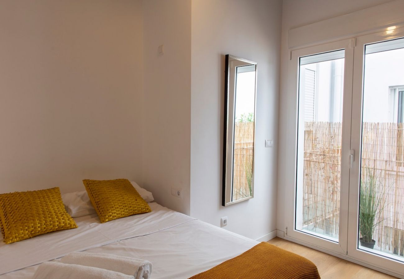 Apartamento en Valencia - Suite Casco Antiguo | 4 Viajeros | AC WiFi | Exclusivo