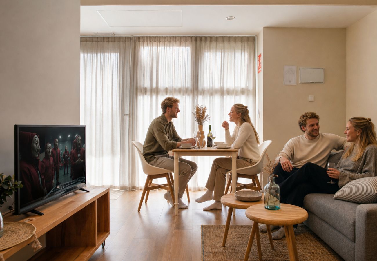 Apartamento en Valencia - Port Suite VI | 6 Viajeros | AC & WiFi | 15 min Ciudad Artes