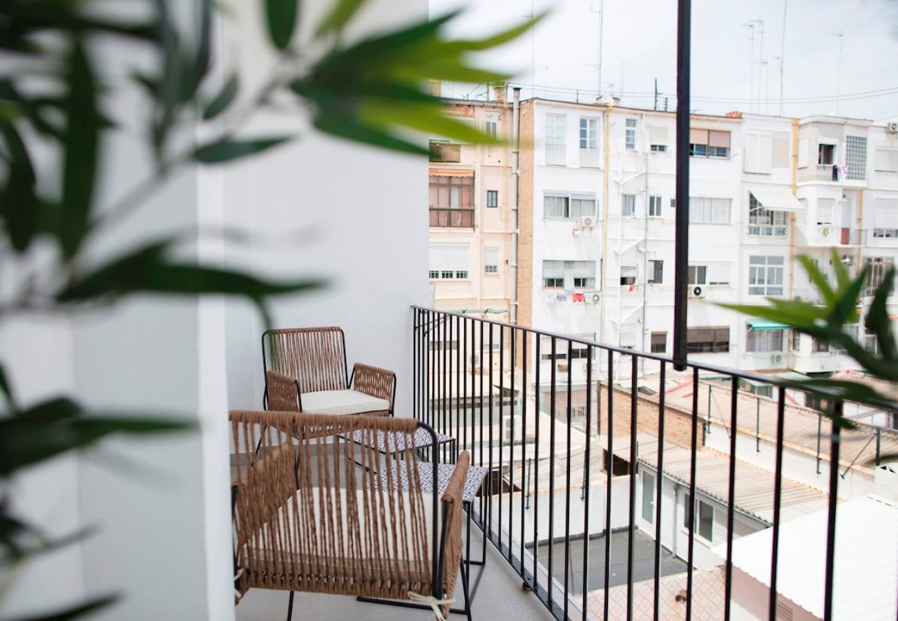 Apartamento en Valencia - Luxury Stay | 4 Personas | Balcón | Centro Ciudad