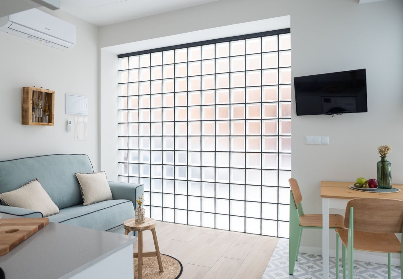 Alquiler por habitaciones en Valencia - The Sea Rooms VII | AC & WIFI | 15 min Playa