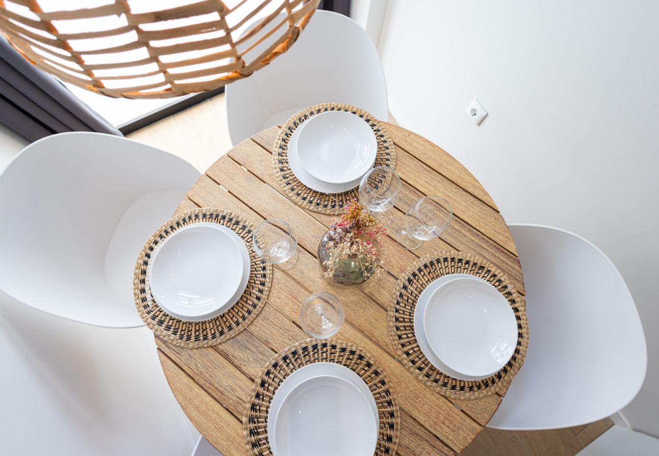Apartamento en Valencia - The Sea Rooms XII | AC & WIFI | 15 min Playa
