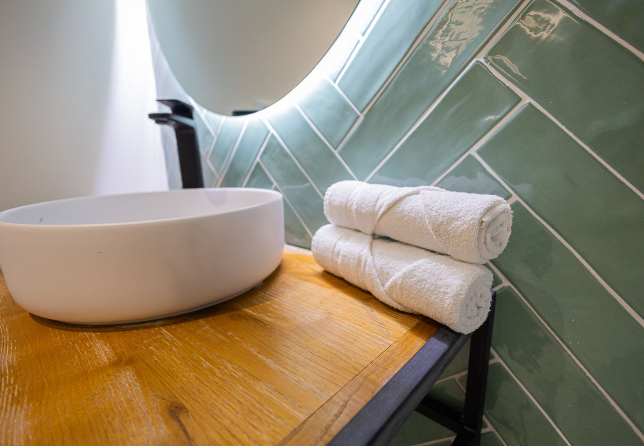 Apartamento en Valencia - Pirate Duplex IV | 4 Viajeros | AC WiFi | 15 min Oceanografic
