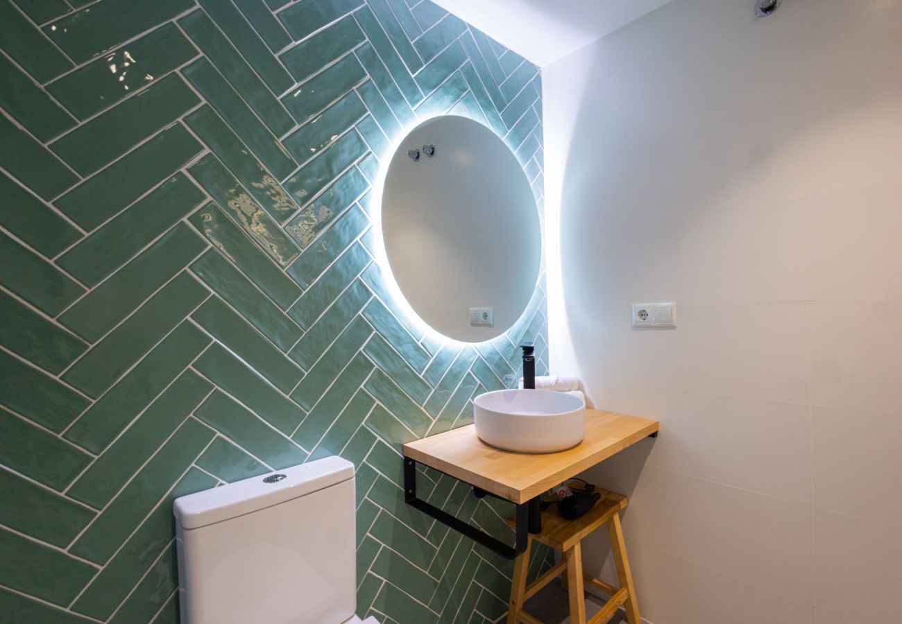 Apartamento en Valencia - Pirate Duplex VI | 4 Viajeros | AC WiFi | 15 min Oceanografic