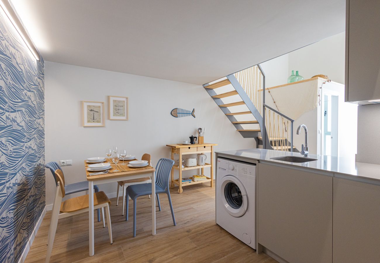 Apartamento en Valencia - Pirate Duplex VII | 4 Viajeros | AC WiFi | 15 min Oceanografic