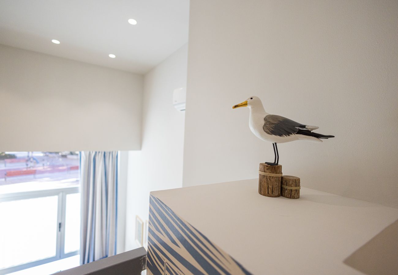 Apartamento en Valencia - Pirate Duplex VII | 4 Viajeros | AC WiFi | 15 min Oceanografic