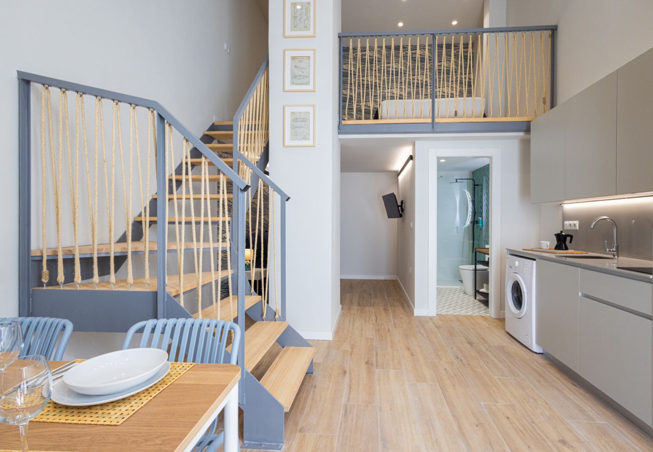 Apartamento en Valencia - Pirate Duplex IX | 4 Viajeros | AC WiFi | 15 min Oceanografic