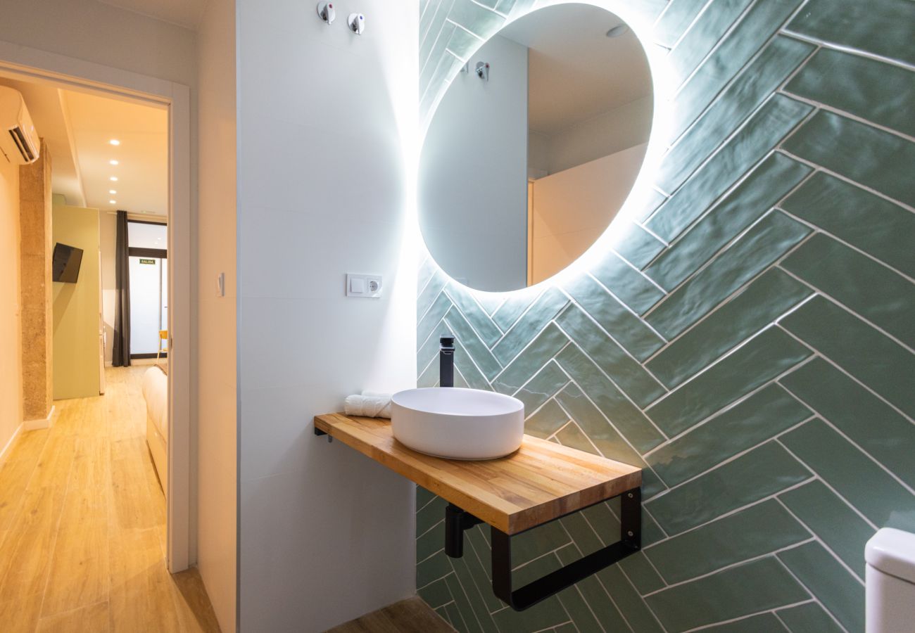 Apartamento en Valencia - Olive Loft I | AC and WIFI | 10 min City Center