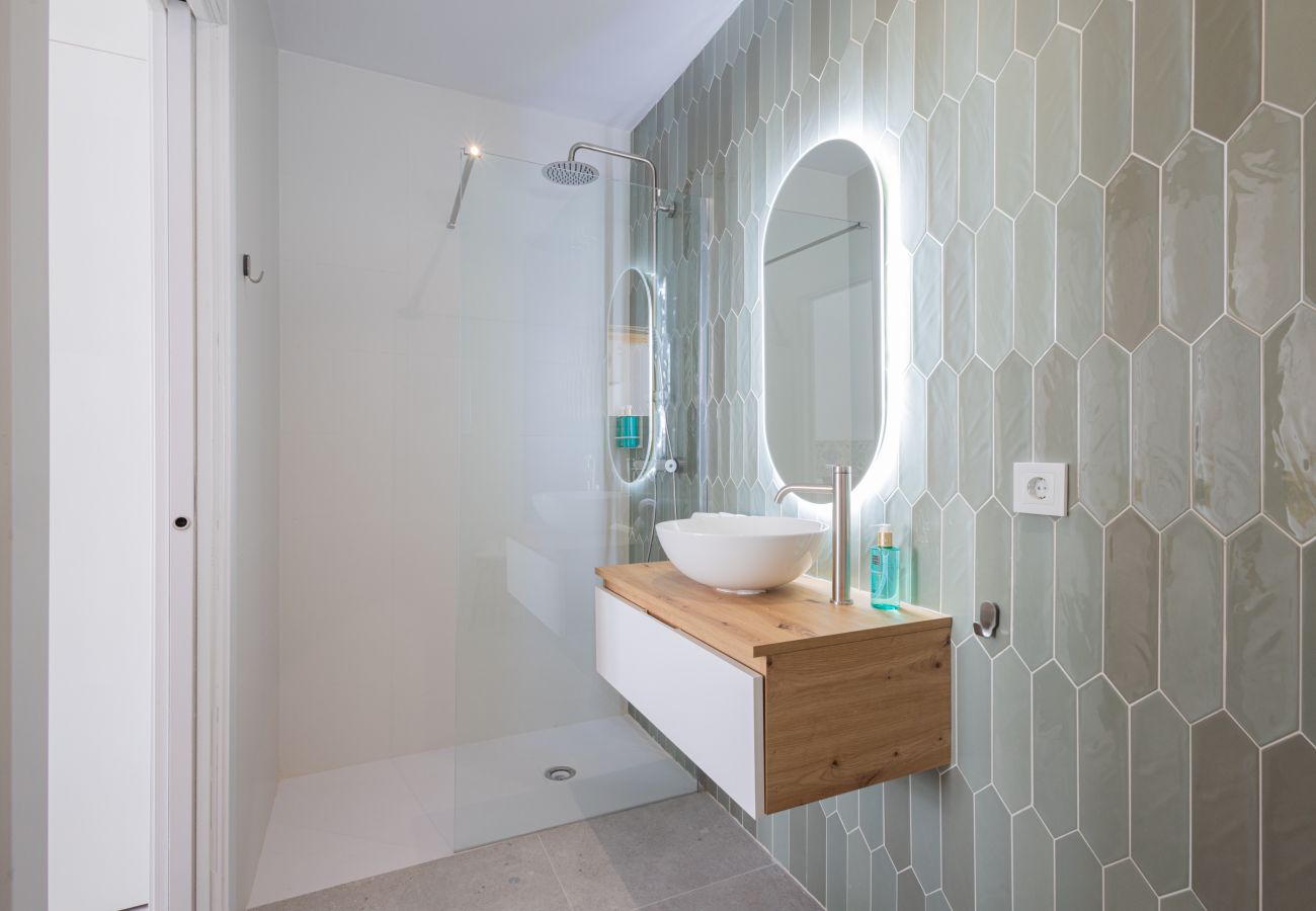 Apartamento en Valencia - The Sorolla Apartment IV | AC & WiFi | 4 Viajeros
