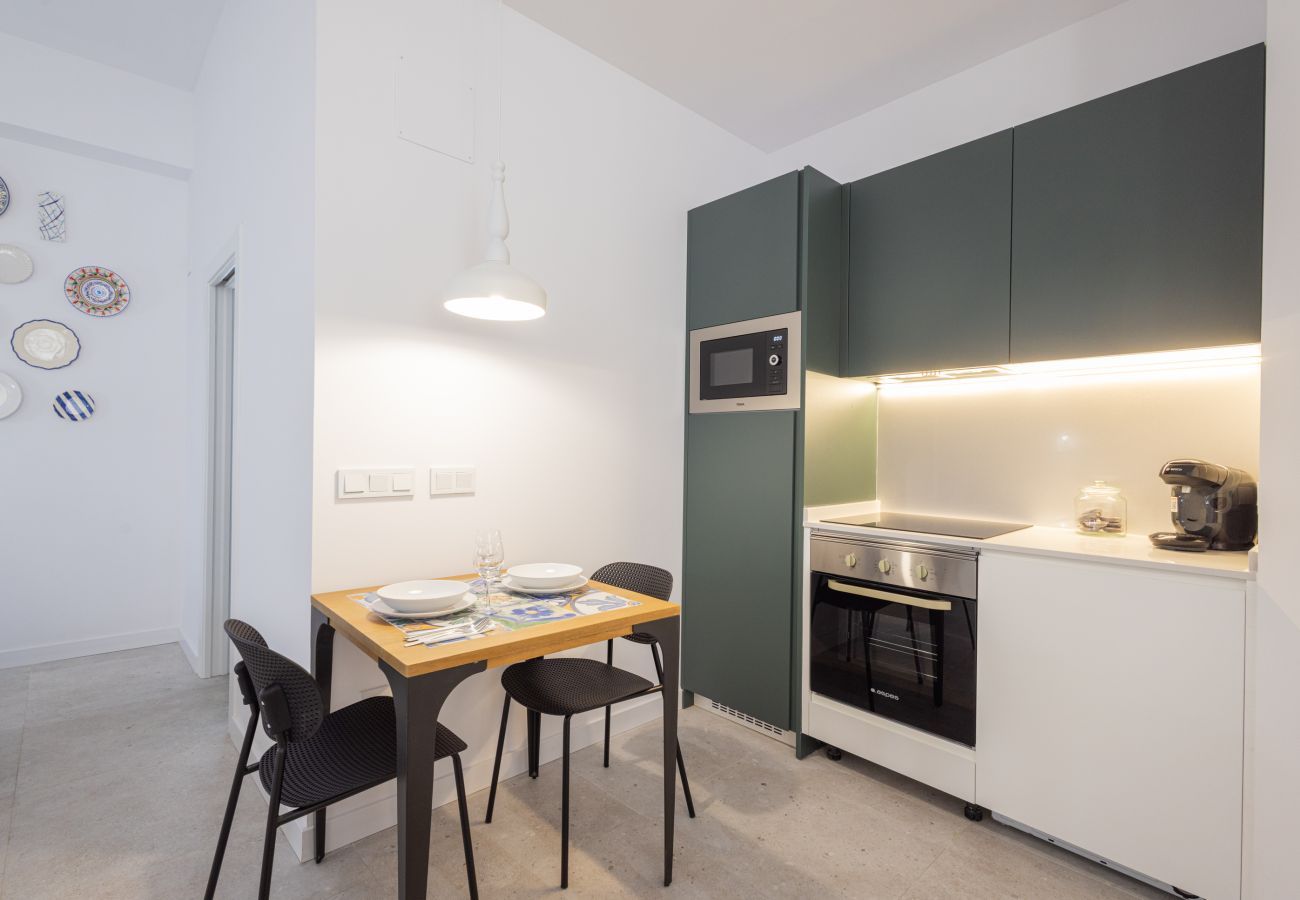 Apartamento en Valencia - The Sorolla Apartment V | AC & WiFi | 4 Viajeros