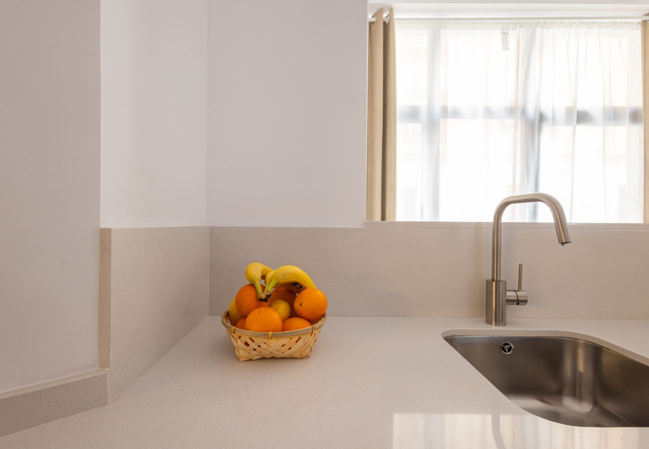 Apartamento en Valencia - The Sorolla Apartment V | AC & WiFi | 4 Viajeros