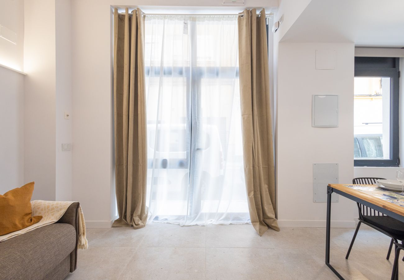 Apartamento en Valencia - The Sorolla Apartment VI | AC & WiFi | 4 Viajeros