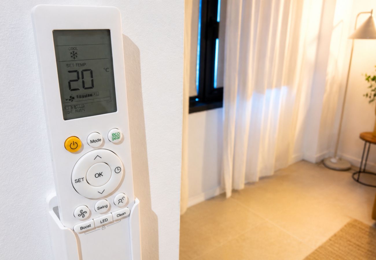 Apartamento en Valencia - The Ceramic Home I | Aire acondicionado y wifi | Bicicletas gratuitas incluidas