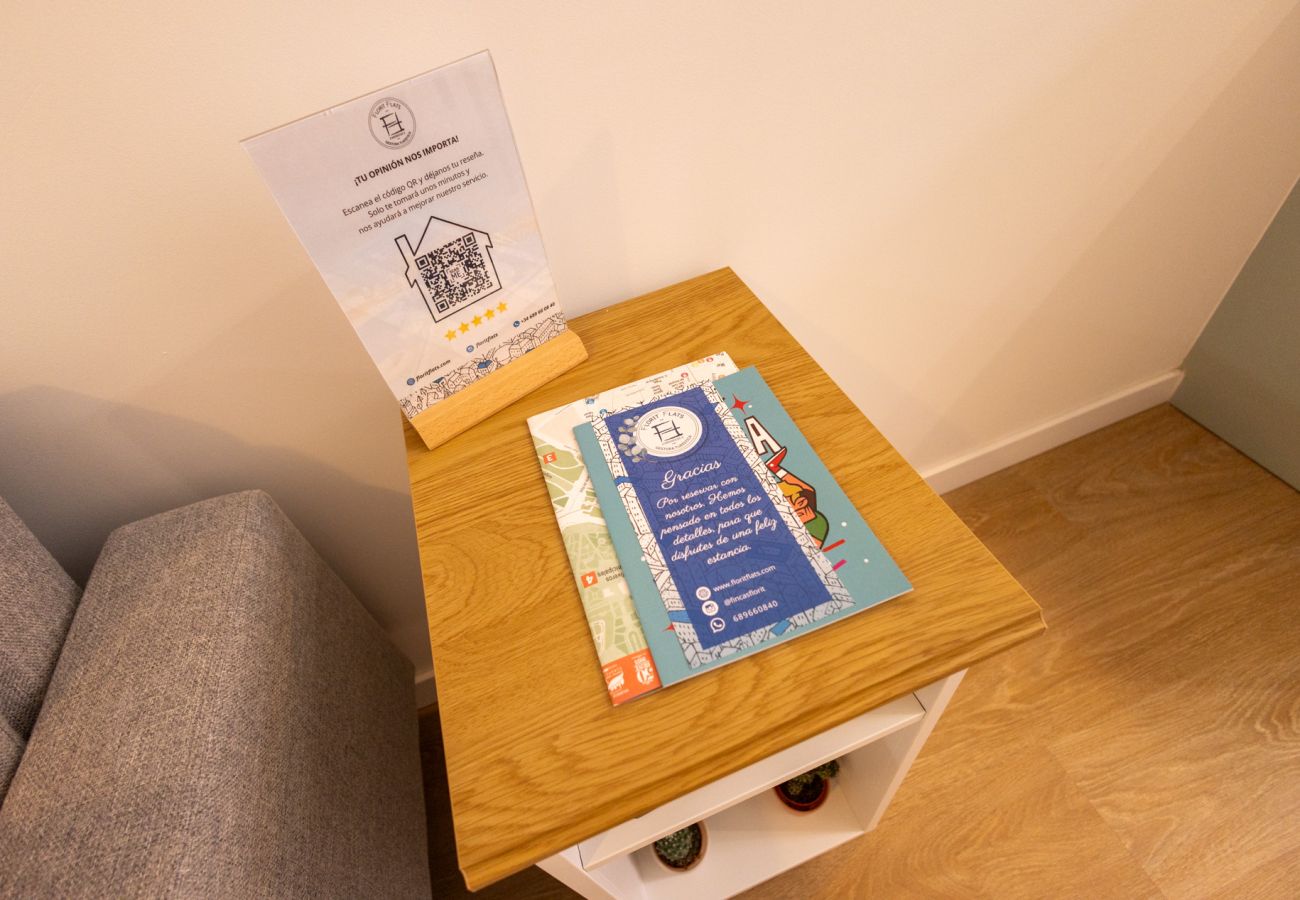 Apartamento en Valencia - Maritim Studios I | 4 Viajeros | AC-WIFI | Near Beach