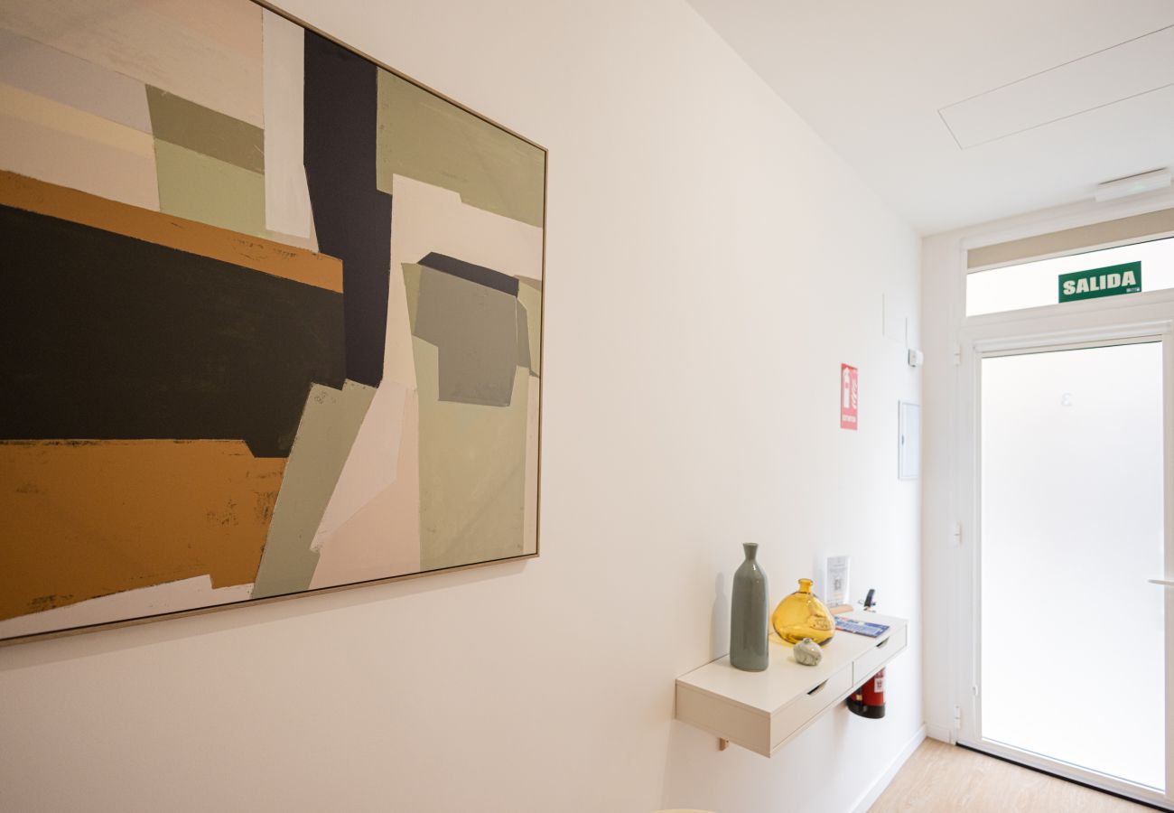 Apartamento en Valencia - Maritim Studios III | 4 Viajeros | AC-WIFI | Near Beach