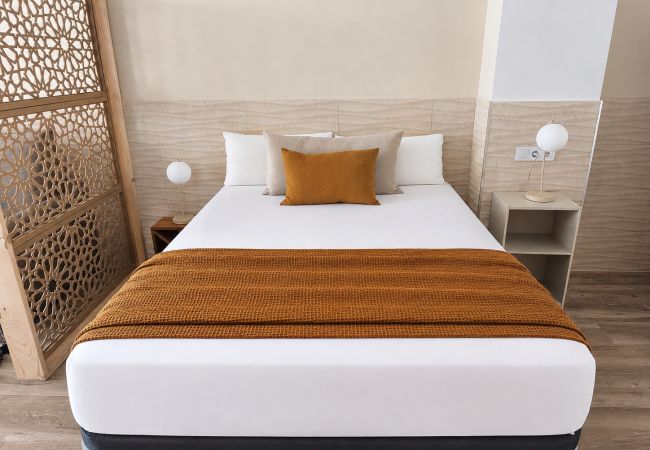 Apartamento en Valencia - Valencia Urban Suite VI | 4 Viajeros| A/C & Wi-Fi | Cerca del Centro