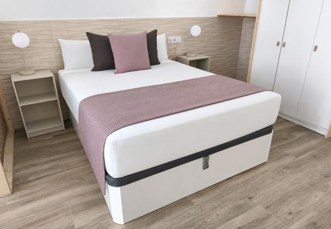 Apartamento en Valencia - Valencia Urban Suite XI | 4 Viajeros | A/C & Wi-Fi | Cerca del Centro
