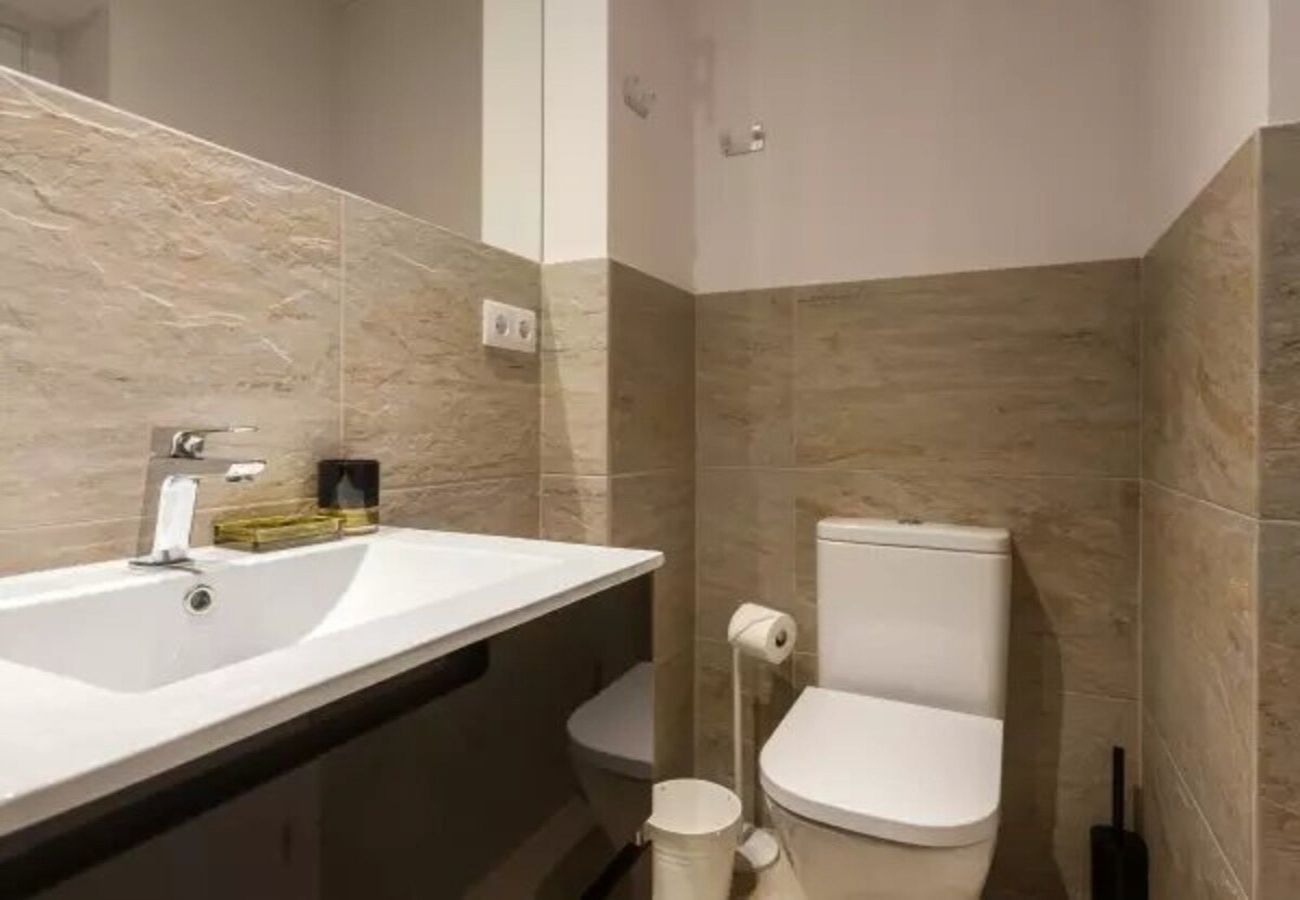 Apartment in Valencia / València - CENTER-2BR, 2BA-ATTIC-TERRACE,VIEW, WI-FI, A/C 