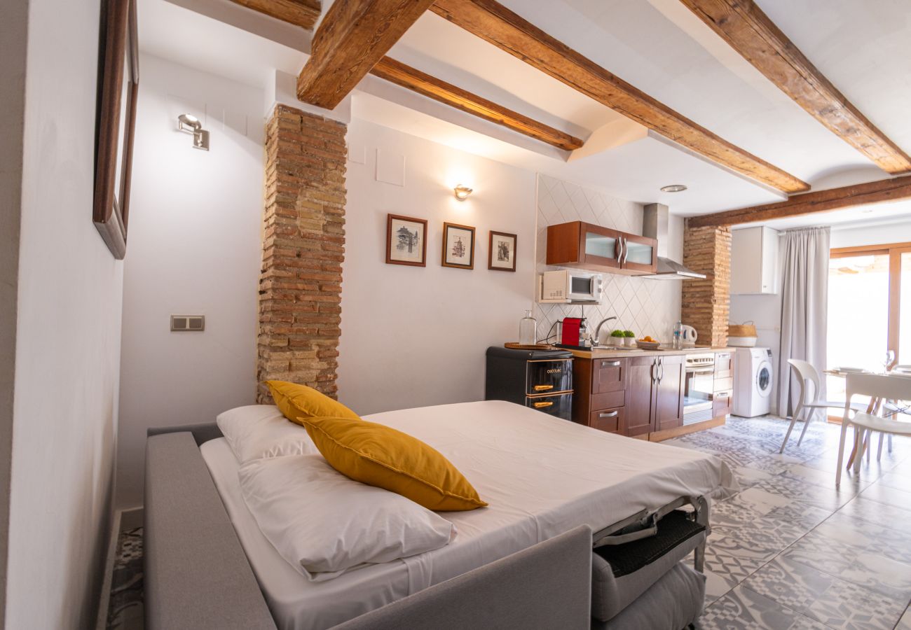 Apartment in Valencia / València - Charming Loft with Terrace | 4 Guests | In Ruzafa
