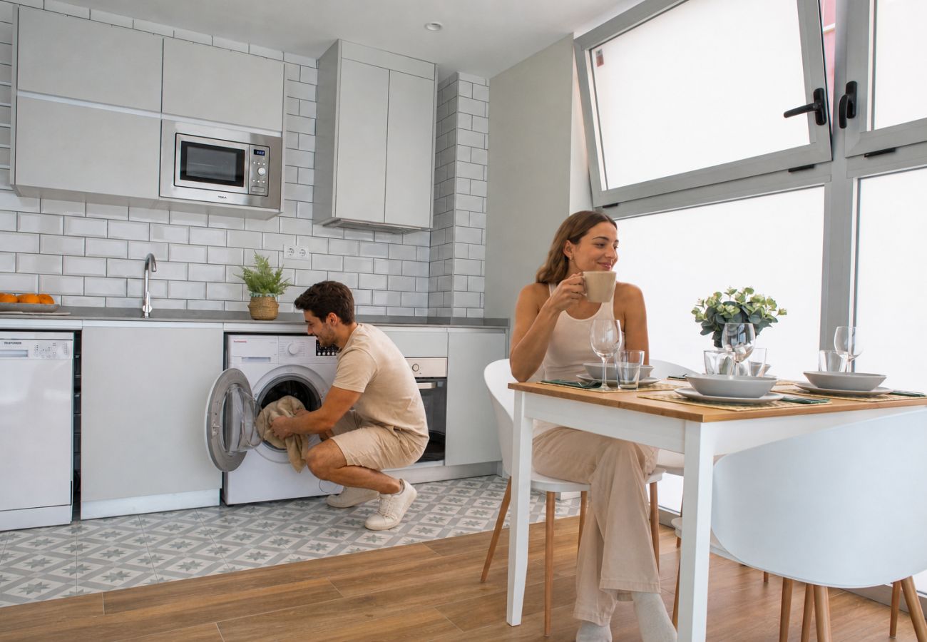 Apartment in Valencia / València - Port Suite V | 4 Guests | AC & WiFi | 15 min Ciudad Artes
