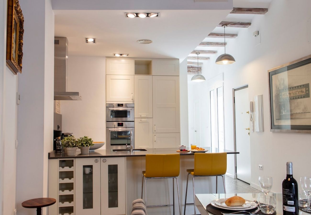 Apartment in Valencia / València - Old Town Suite  | 4 Guests | AC WiFi | Exclusive