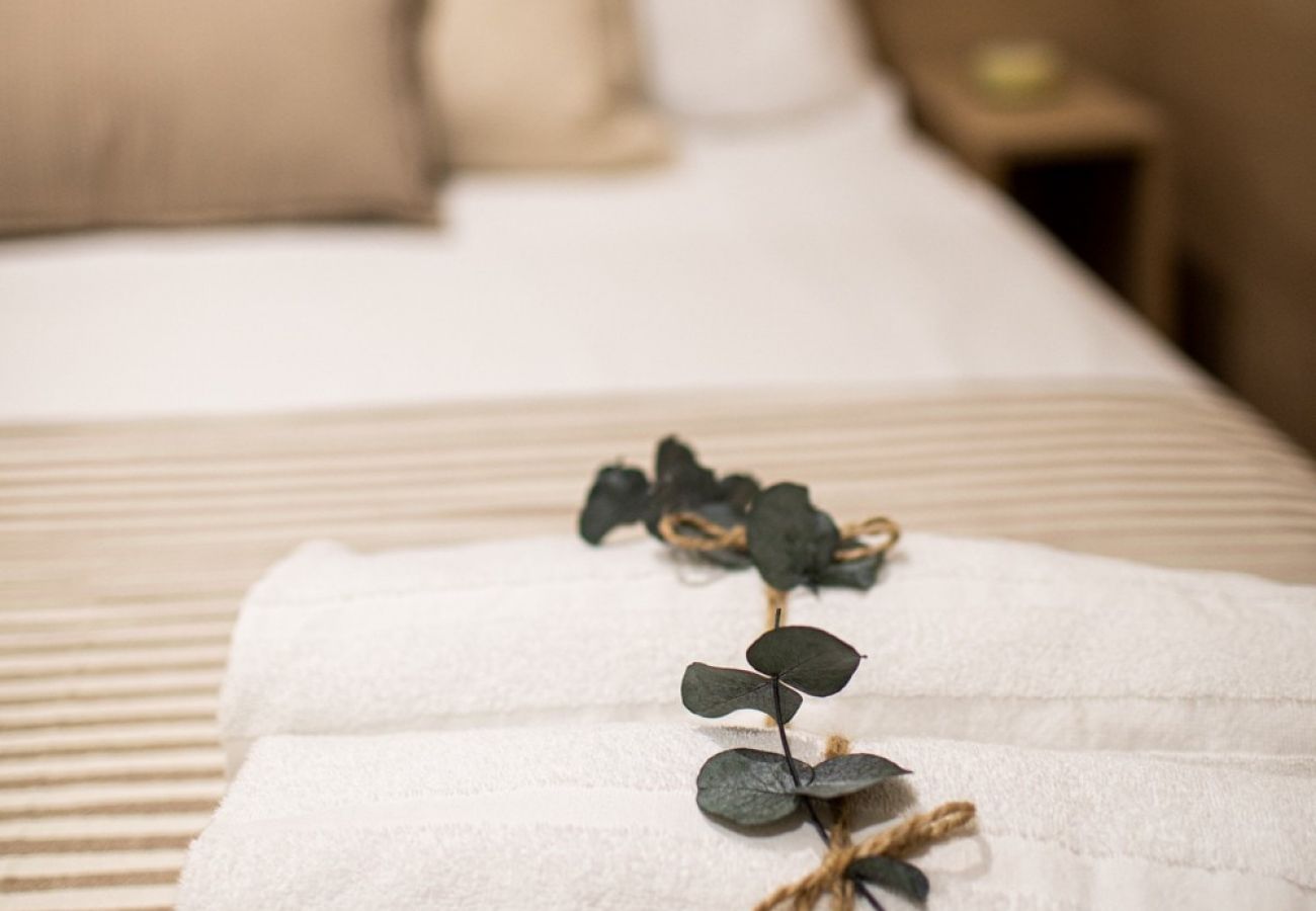 Apartment in Valencia / València - Port Suite III | 6 Guests | AC & WiFi | 15 min Ciudad Artes