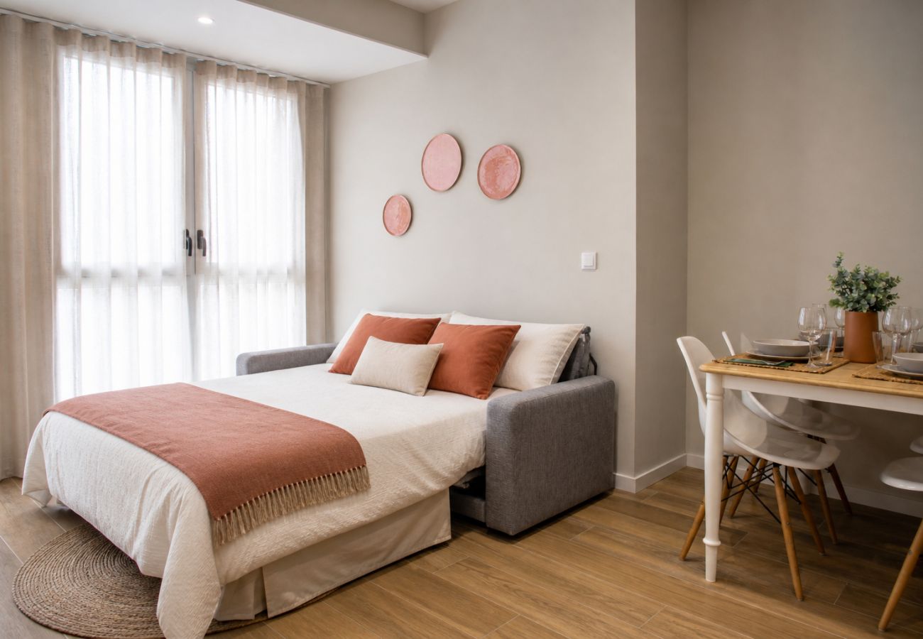 Apartment in Valencia / València - Port Suite VII | 6 Guests | AC & WiFi | 15 min Ciudad Artes