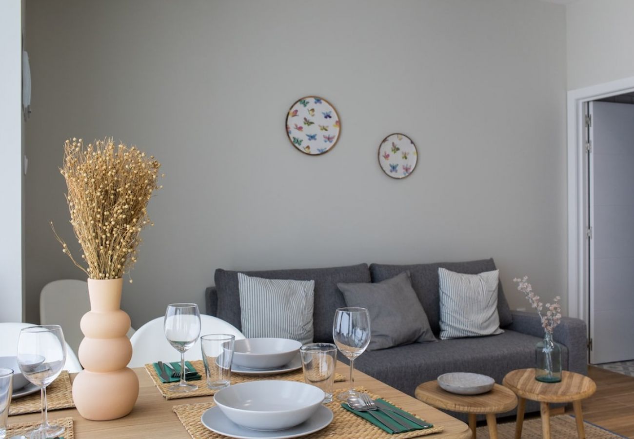 Apartment in Valencia / València - Port Suite VI | 6 Guests  | AC & WiFi | 15 min Ciudad Artes