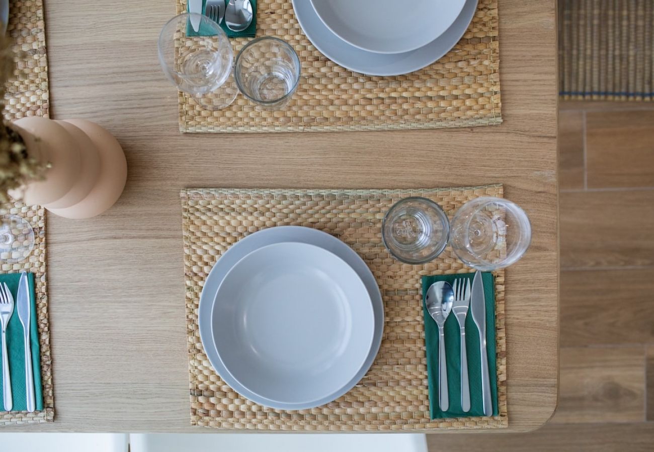 Apartment in Valencia / València - Port Suite VI | 6 Guests  | AC & WiFi | 15 min Ciudad Artes