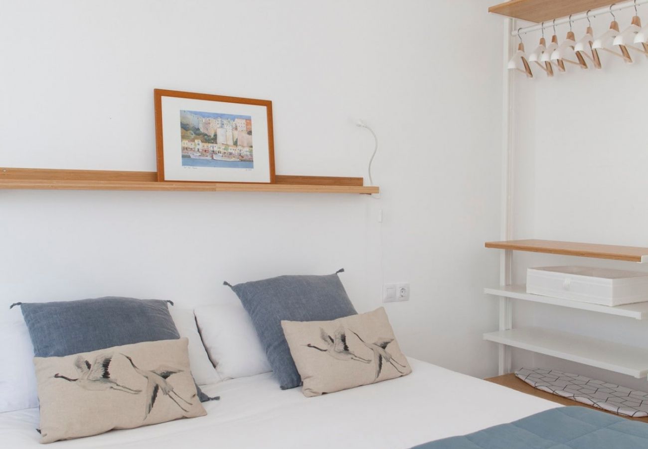 Apartment in Valencia / València - Old Town Quart Towers Stay II | AC & WiFi | 4 Guests