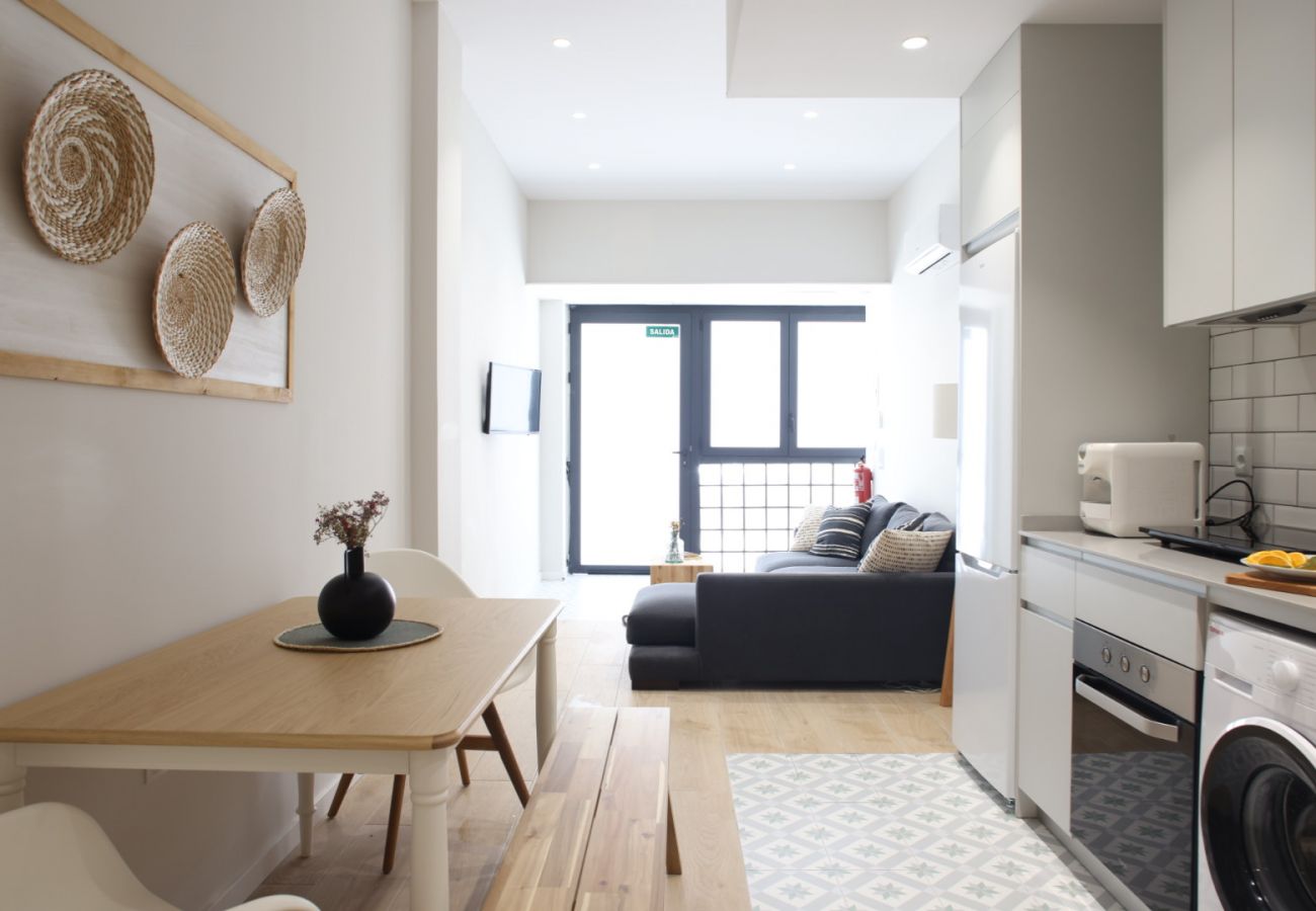 Apartment in Valencia / València - The Sea Rooms I | AC & WIFI | 15 min Beach