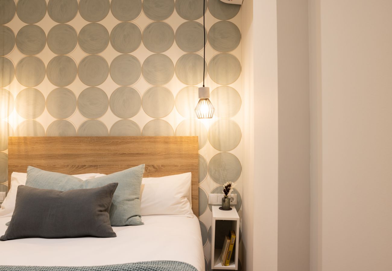 Apartment in Valencia / València - The Sea Rooms III | AC & WIFI | 15 min Beach