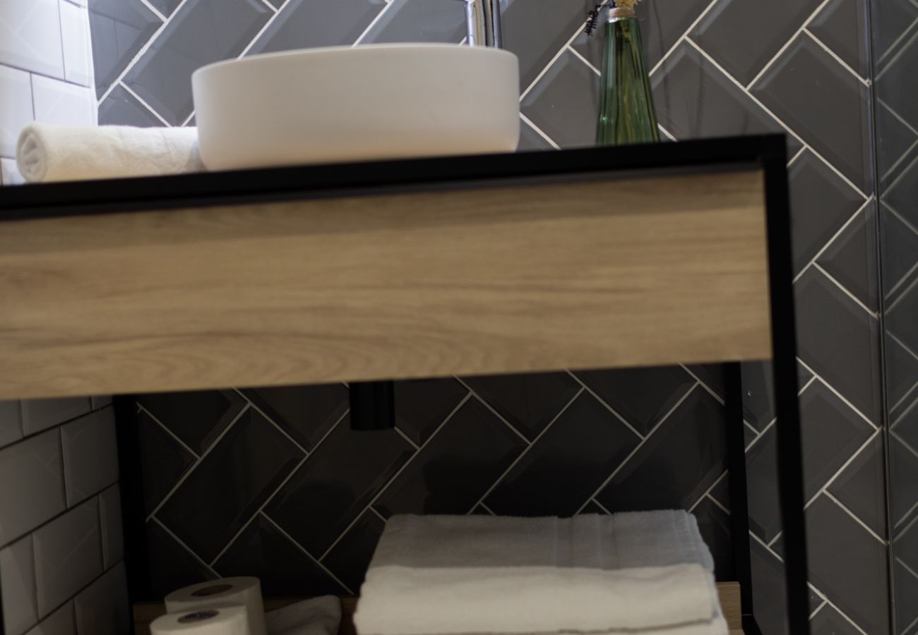 Apartment in Valencia / València - The Sea Rooms III | AC & WIFI | 15 min Beach