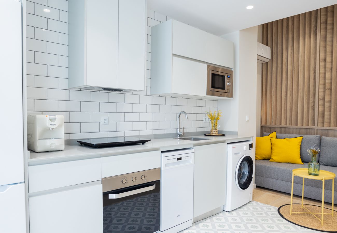 Apartment in Valencia / València - The Sea Rooms VI | AC & WIFI | 15 min Beach