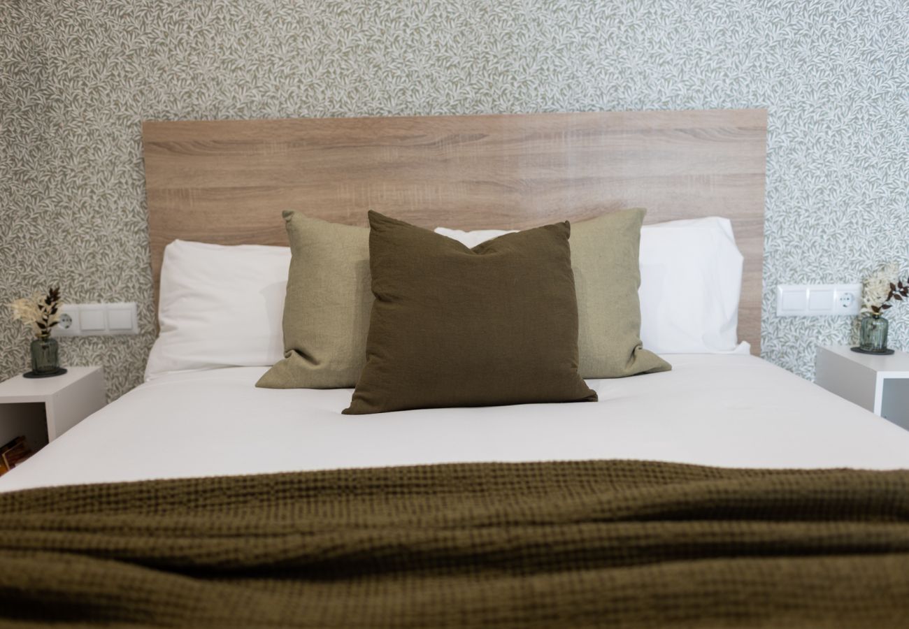 Apartment in Valencia / València - The Sea Rooms VIII | AC & WIFI | 15 min Beach