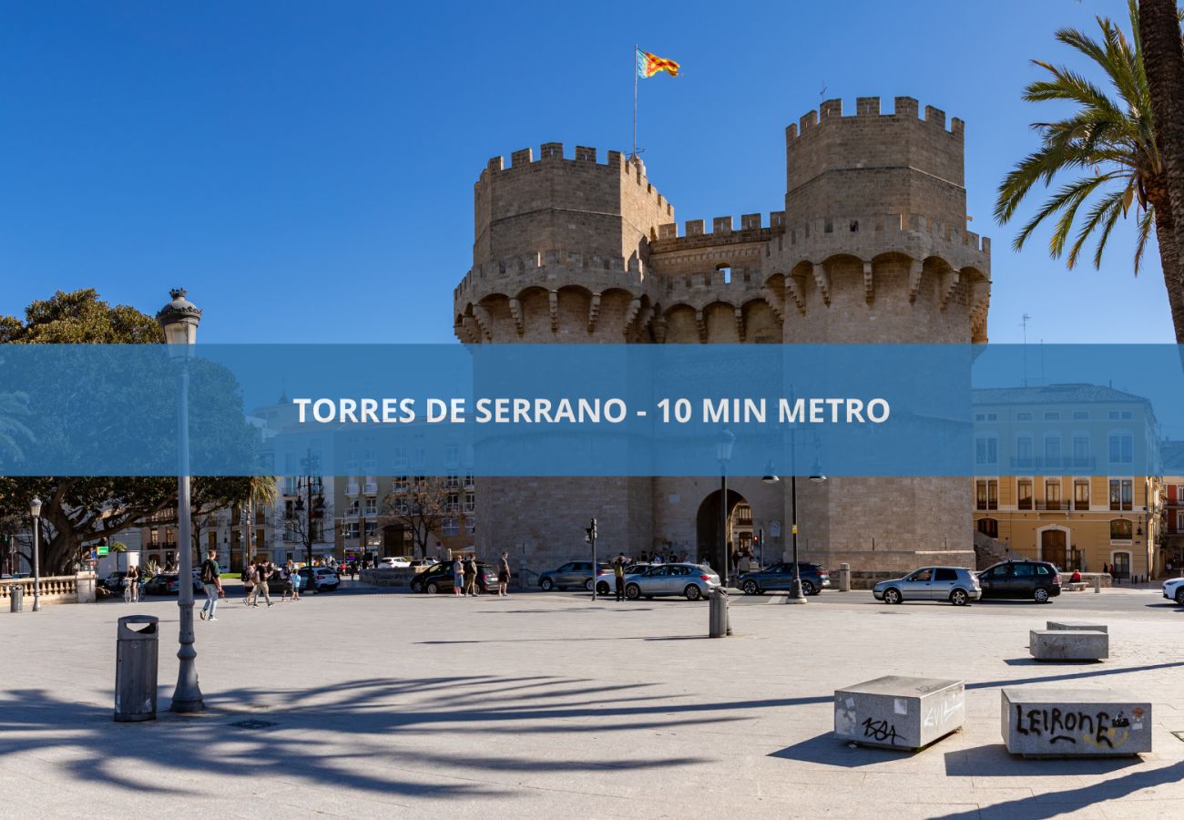 Apartment in Valencia / València - The Sea Rooms VIII | AC & WIFI | 15 min Beach