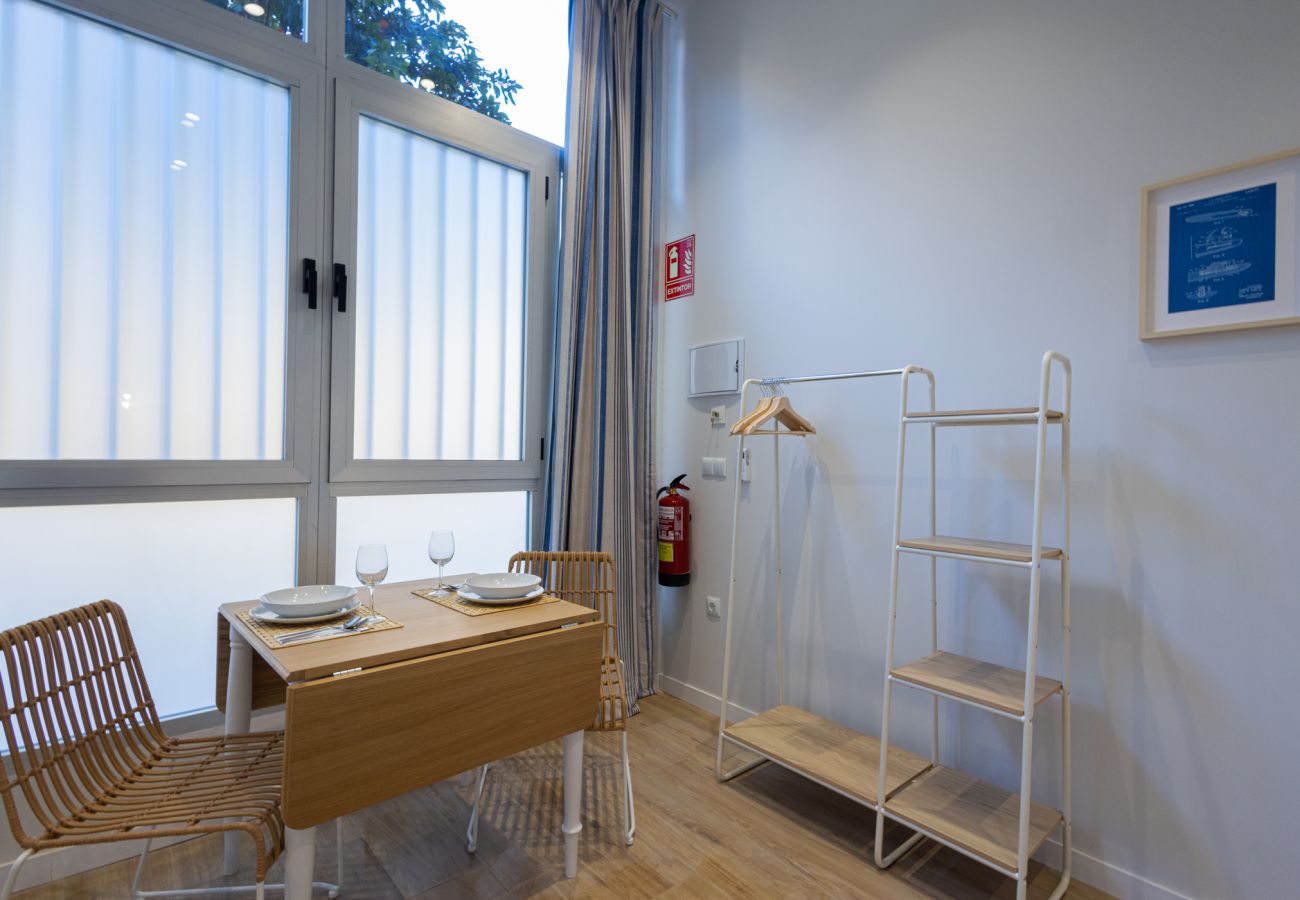 Apartment in Valencia / València - Pirate Studio I | 2 Guests | 15 min Oceanografic