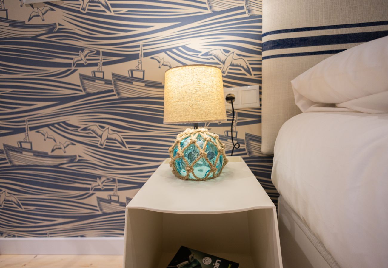 Apartment in Valencia / València - Pirate Duplex III | 4 Guests | AC WiFi | 15 min Oceanografic