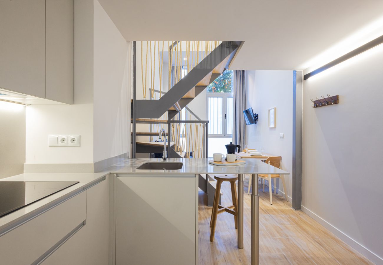 Apartment in Valencia / València - Pirate Duplex III | 4 Guests | AC WiFi | 15 min Oceanografic