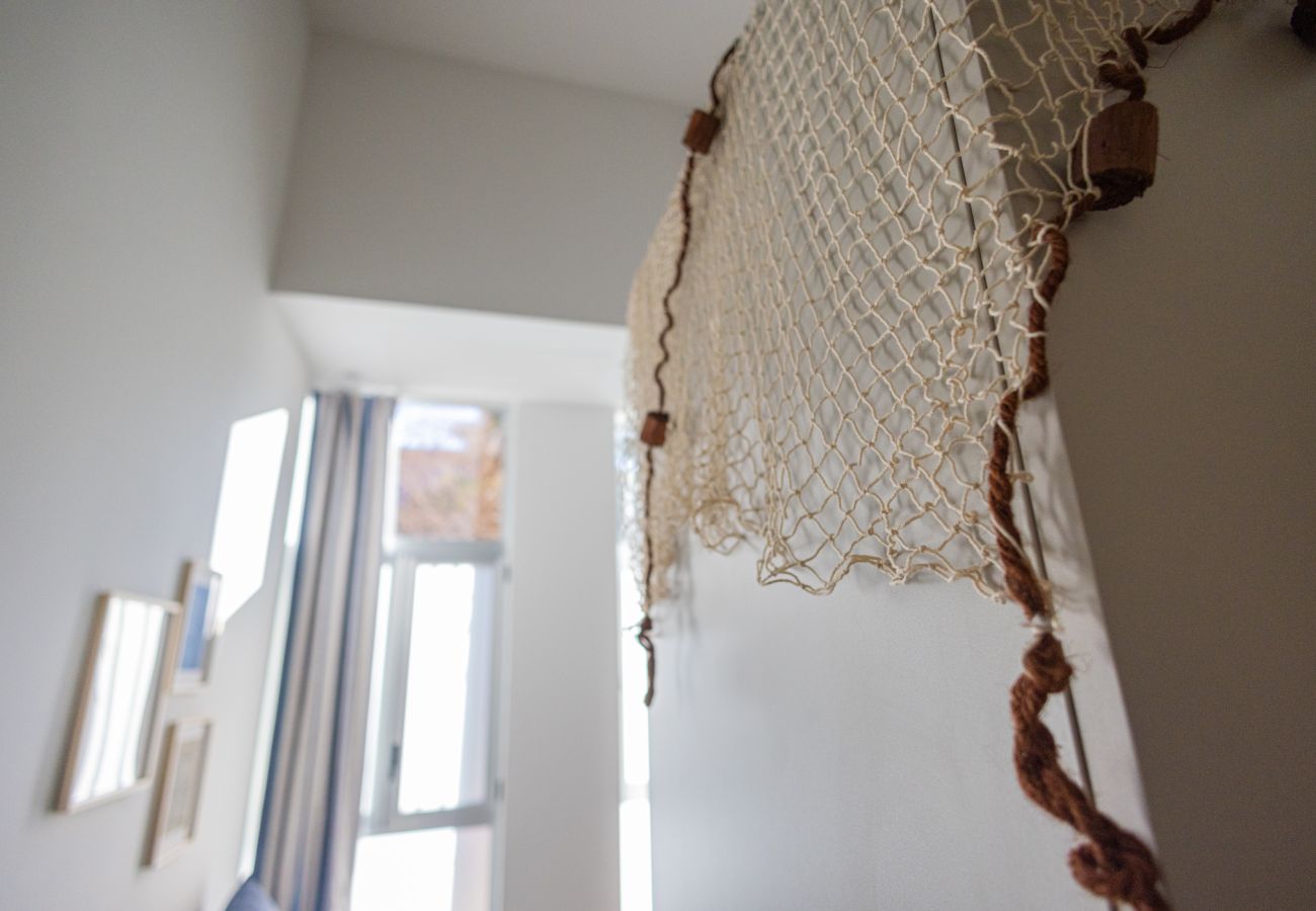 Apartment in Valencia / València - Pirate Duplex IV | 4 Guests | AC WiFi | 15 min Oceanografic