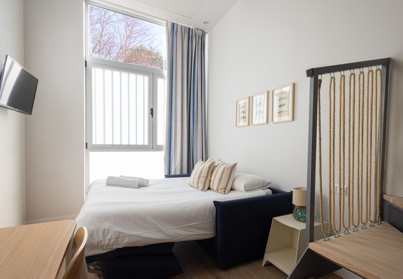 Apartment in Valencia / València - Pirate Duplex V | 4 Guests | AC WiFi | 15 min Oceanografic