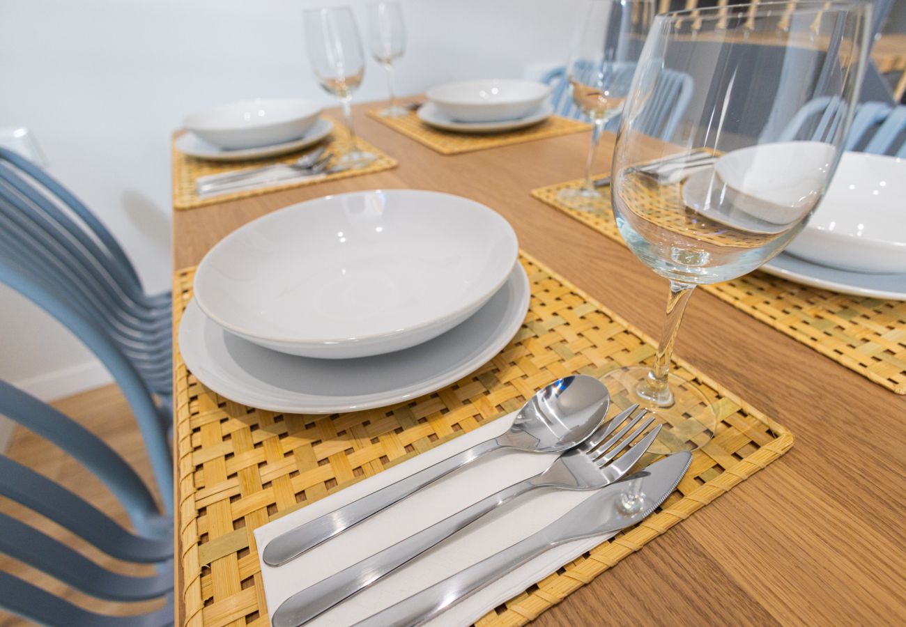 Apartment in Valencia / València - Pirate Duplex IX | 4 Guests | AC WiFi | 15 min Oceanografic