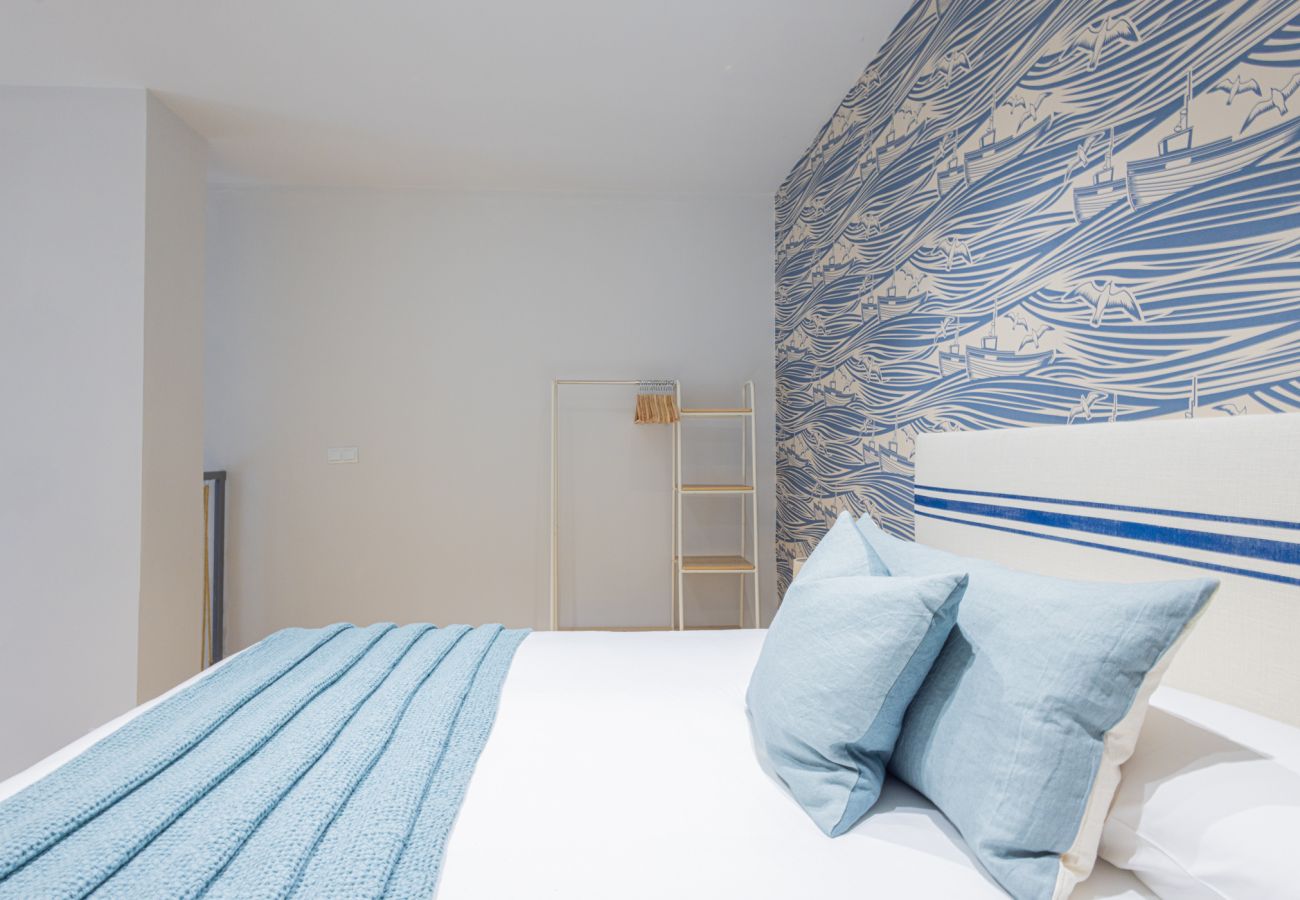 Apartment in Valencia / València - Pirate Duplex VIII | 4 Guests | AC WiFi | 15 min Oceanografic