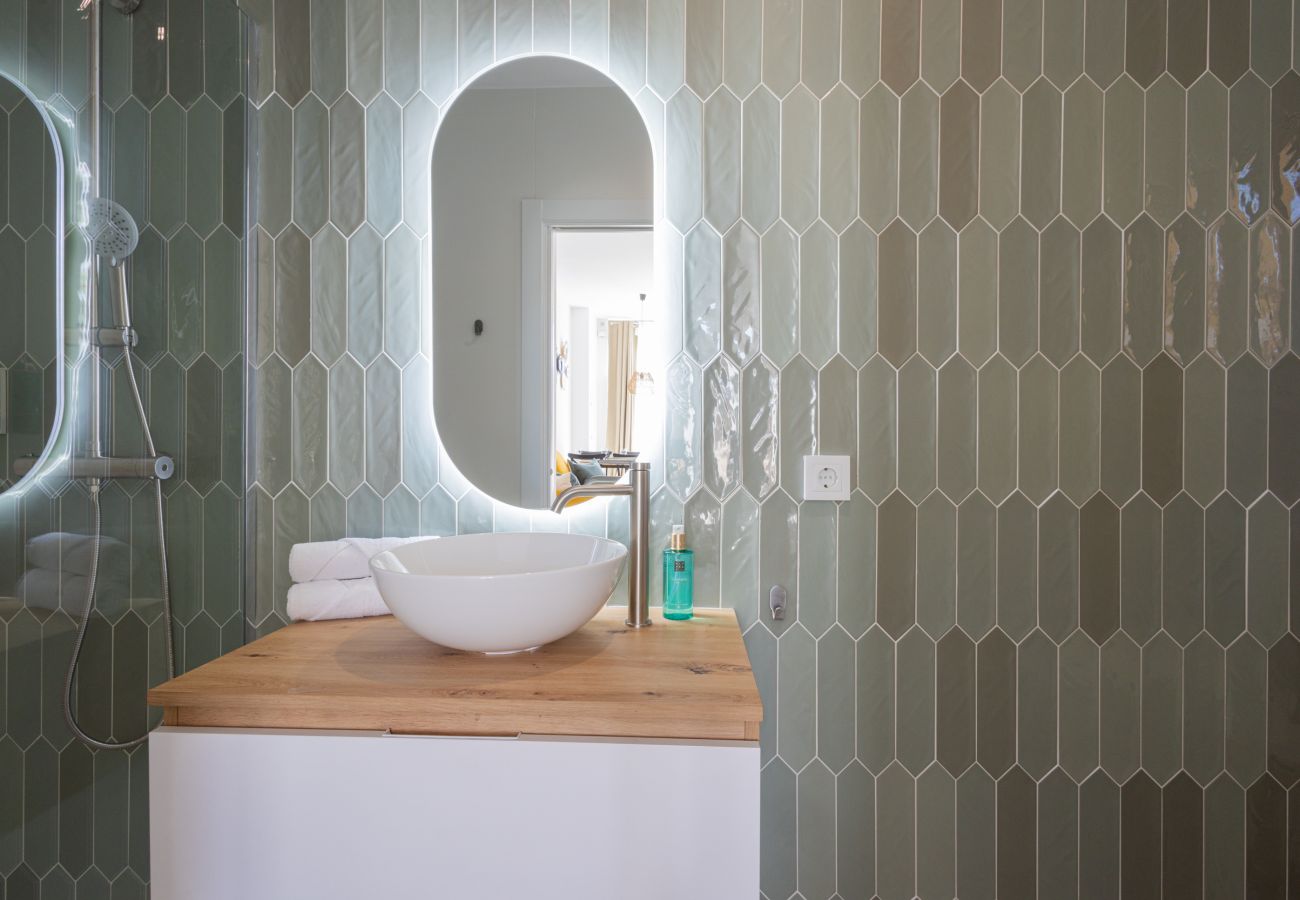 Apartment in Valencia / València - The Sorolla Apartment IV | AC & WiFi | 4 Guests 